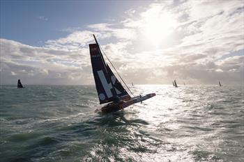 Transat Café L'or: 3 Ocean Fifty trimarans capsize