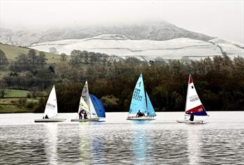 Derbyshire Youth Sailing at Combs