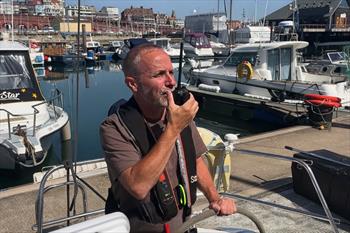 Video Introduction to Using a Marine VHF Radio