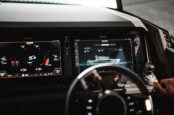 Axopar introduces Simrad NSO® 4